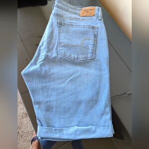 Signature Levi's Strauss Bermuda Jean Shorts 14/32